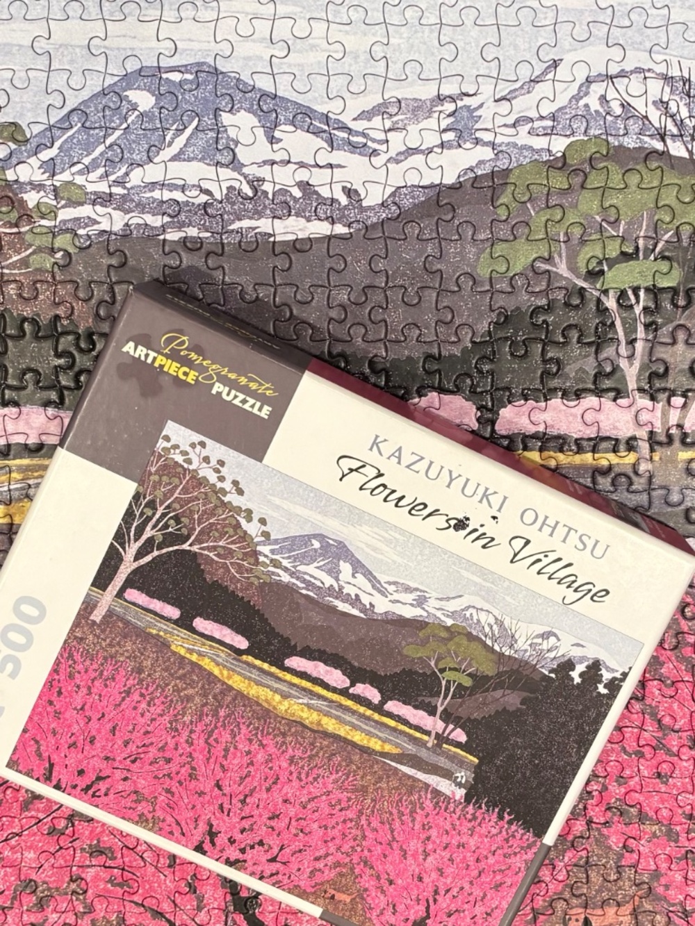 Pomegranate Puzzle, Kazuyuki Ohtsu: Flowers in Village 500-piece Jigsaw Puzzle - Picture 3 of 4